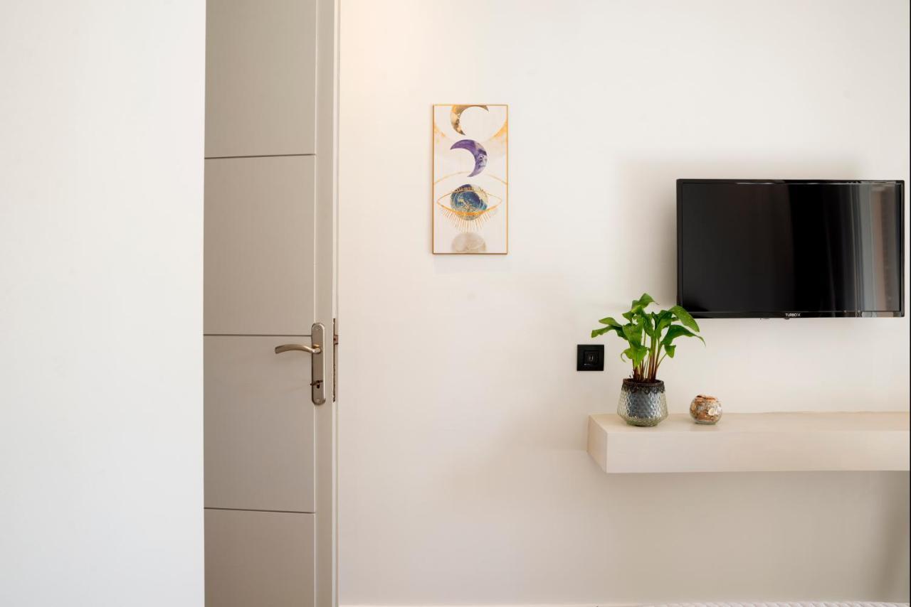 Dimi Brou'S Apartments By Corfuescapes Гувия Екстериор снимка